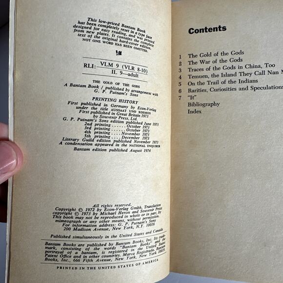 The Gold of the Gods by Erich von Daniken 1974 Bantam Books Vintage Paperback - Picture 9 of 9